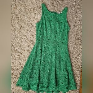 BB Dakota Renley Lace Fit Flare Dress Green Size 2 Summer Cocktail GREAT